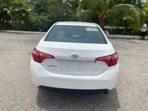 Toyota Corolla 2017 White