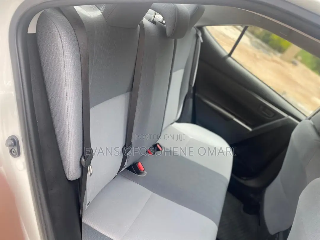 Toyota Corolla 2017 White