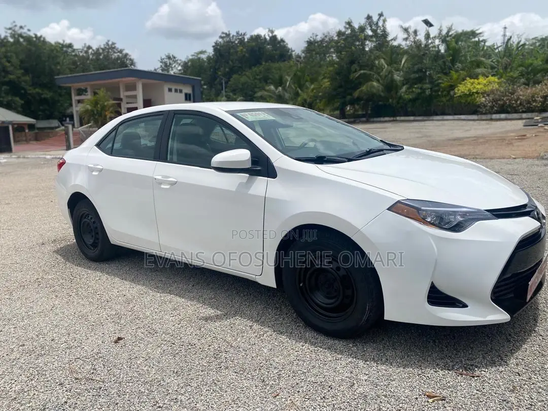 Toyota Corolla 2017 White