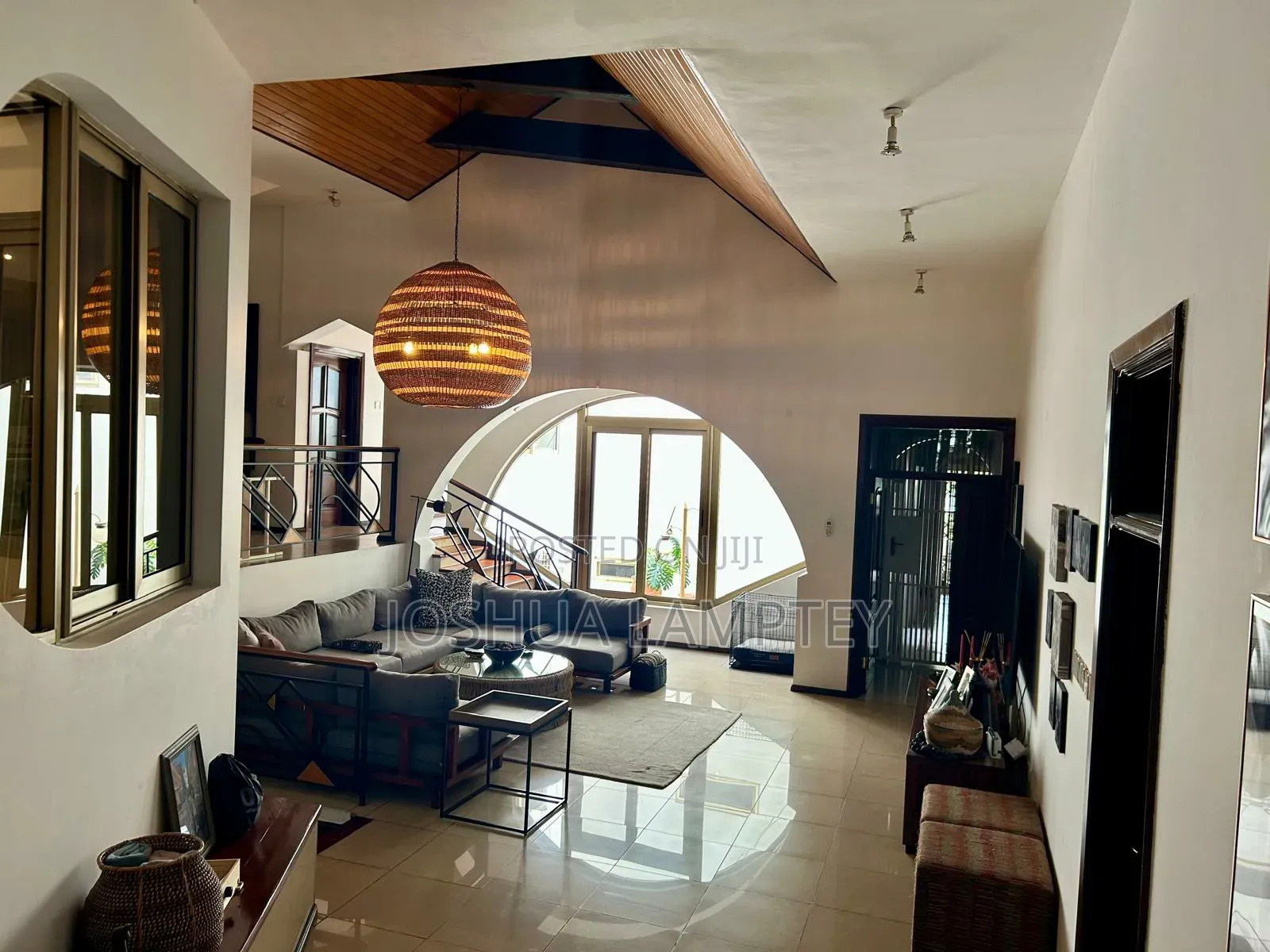 Furnished 5bdrm House in Roman Ridge Estate, Shopping Arcade Area