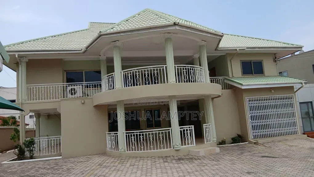 Furnished 5bdrm House in Roman Ridge Estate, Shopping Arcade Area