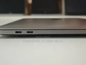 Laptop Apple MacBook Pro 2020 32GB Intel Core i7 SSD 512GB