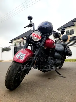 Yamaha Road Star 2002 Red