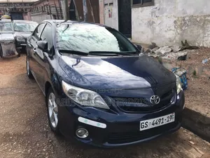 Toyota Corolla S Special Edition 4dr Sedan (1.8L 4cyl 4A) 2013 Blue