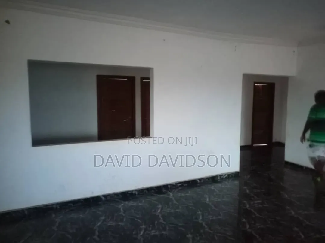 4bdrm House in 4 Bedroom House, Tema Metropolitan for sale