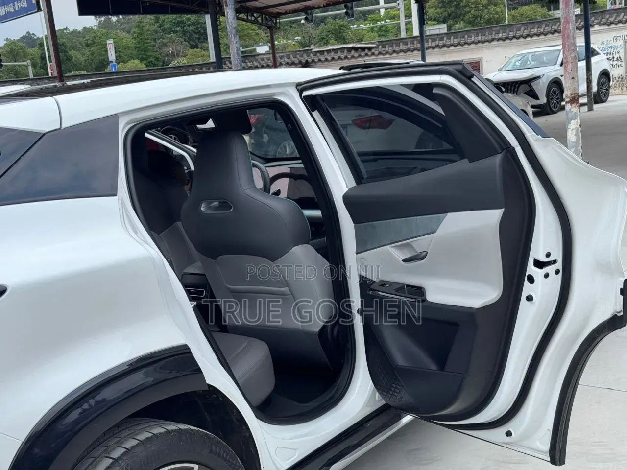 Changan UNI-T 1.5 FWD 2023 White