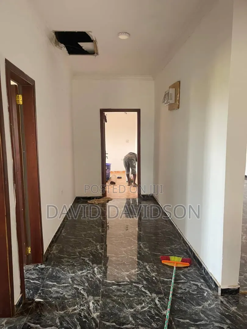 4bdrm House in 4 Bedroom House, Tema Metropolitan for sale