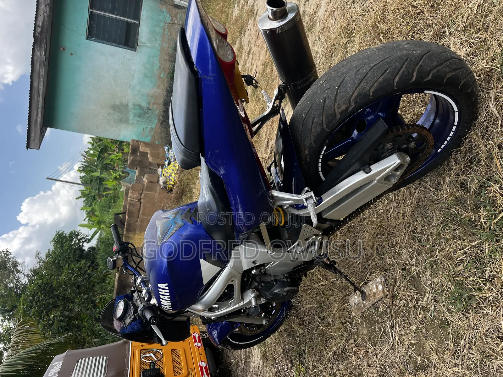 Yamaha 2010 Blue