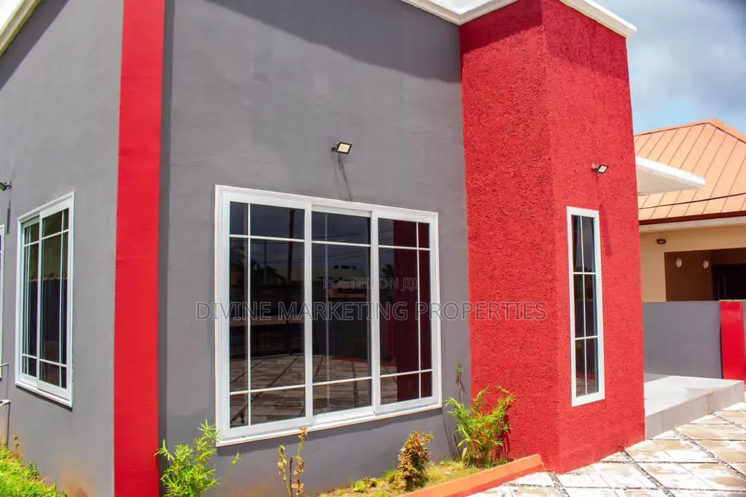 3bdrm House in Sarpeiman, Amasaman for sale