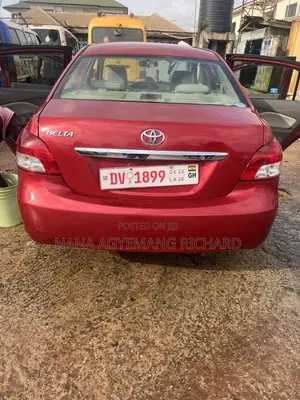 Toyota Belta 2011 Red