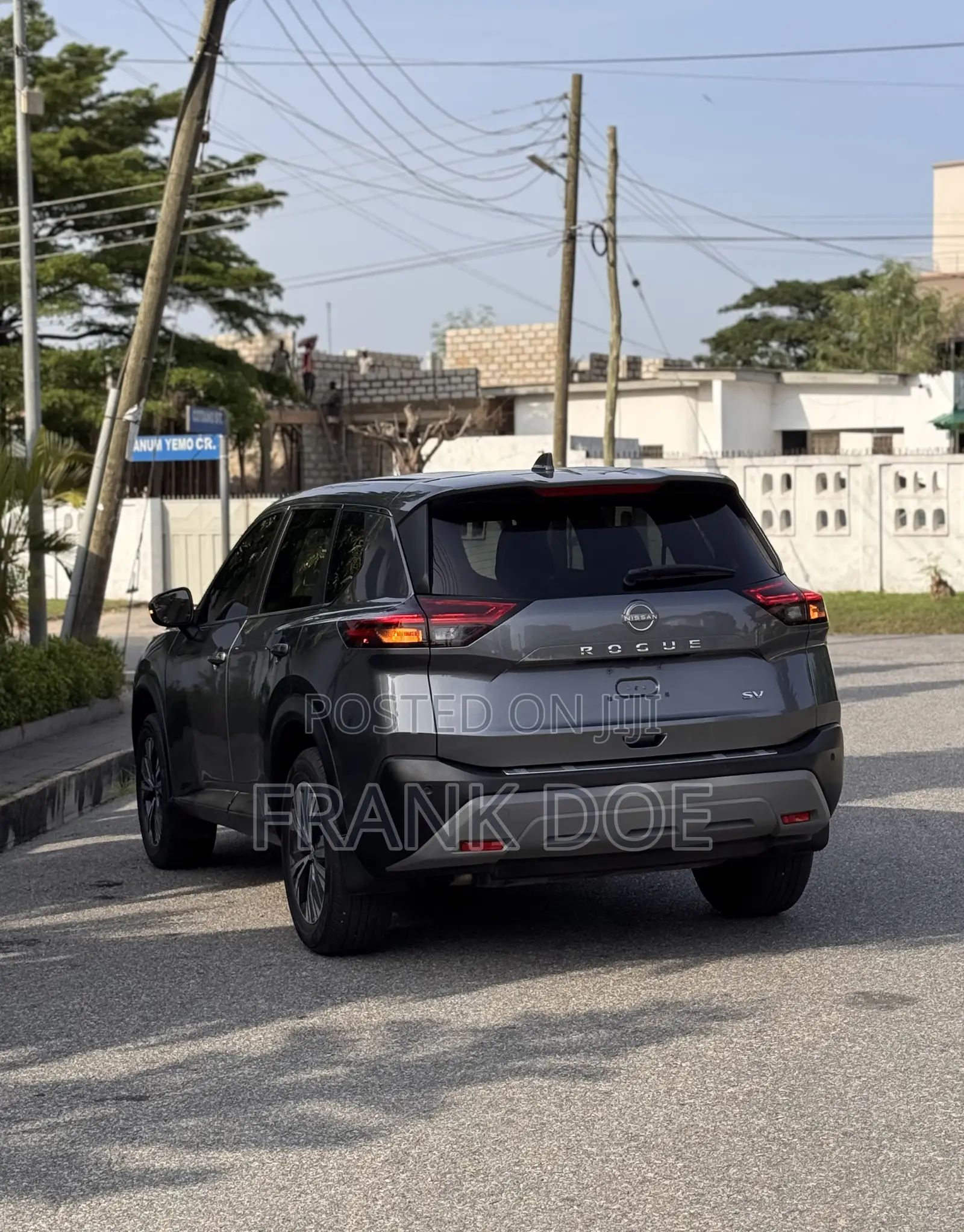Nissan Rogue SV 2022 Gray