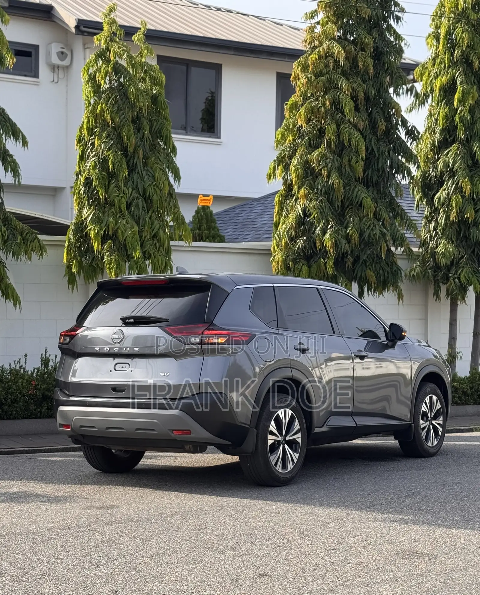 Nissan Rogue SV 2022 Gray