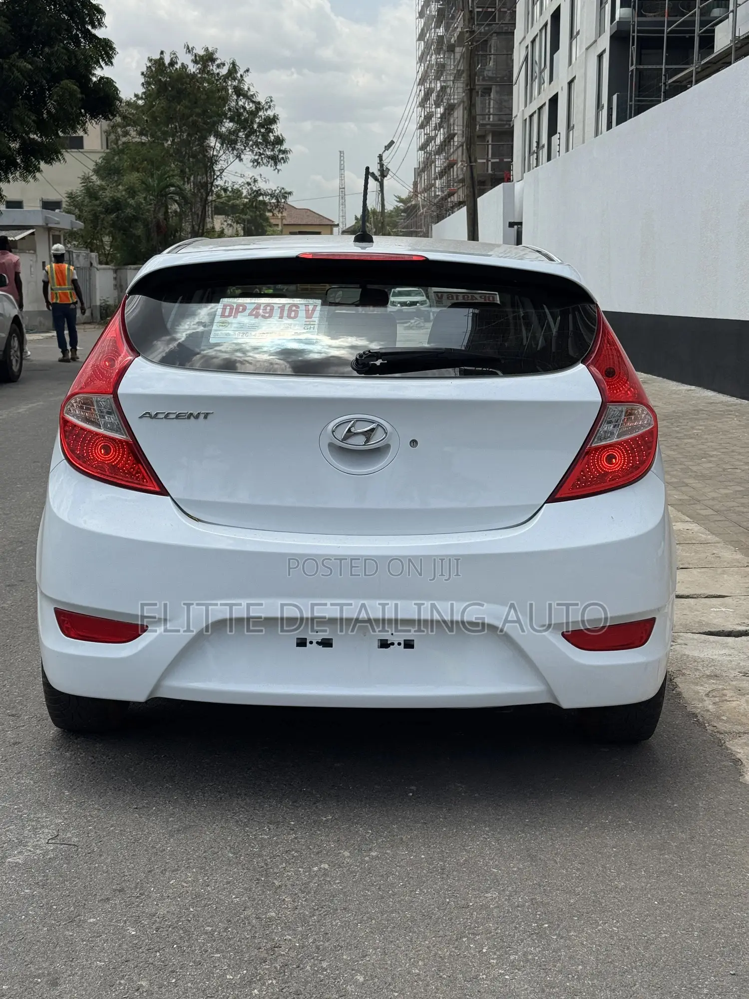 Hyundai Accent SE Hatchback 2017 White