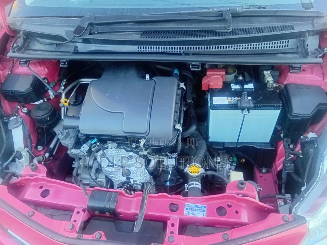 Toyota Vitz 1.0 FWD 5dr 2012 Red