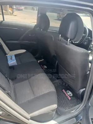 Toyota Avensis 2.0 Advanced Automatic 2010 Black