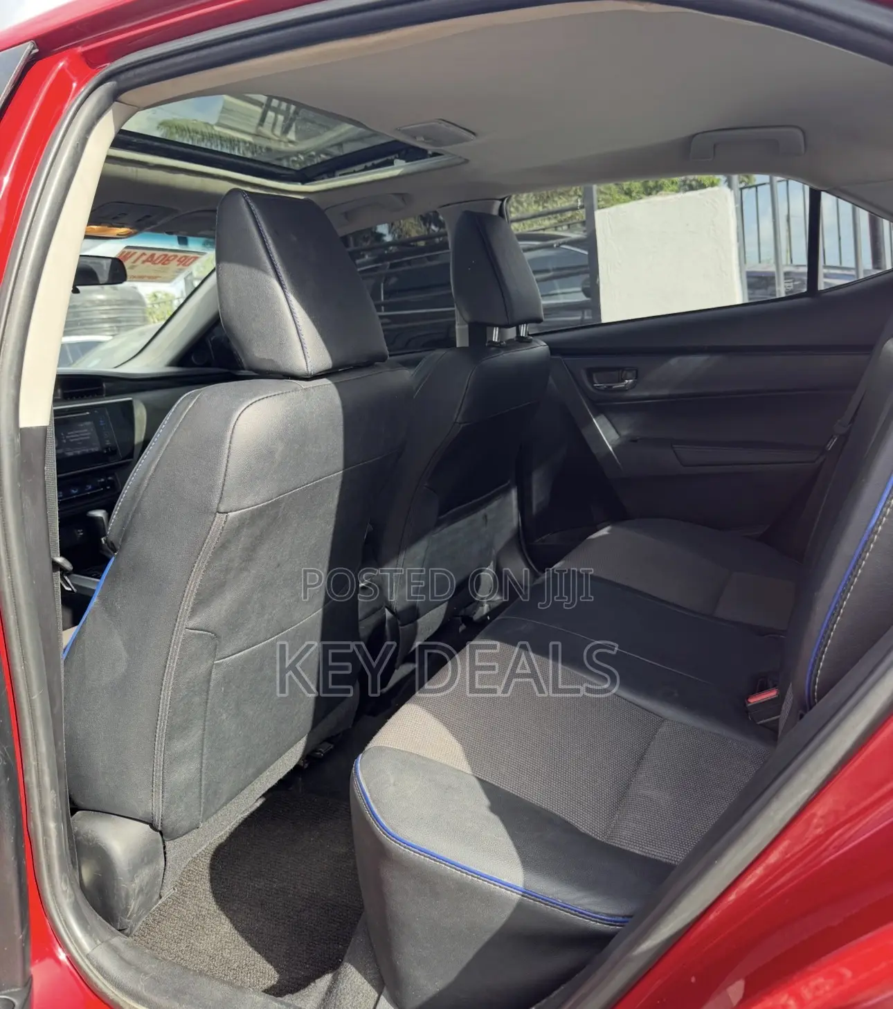 Toyota Corolla SE Special Edition 4dr Sedan (1.8L 4cyl CVT) 2017 Red