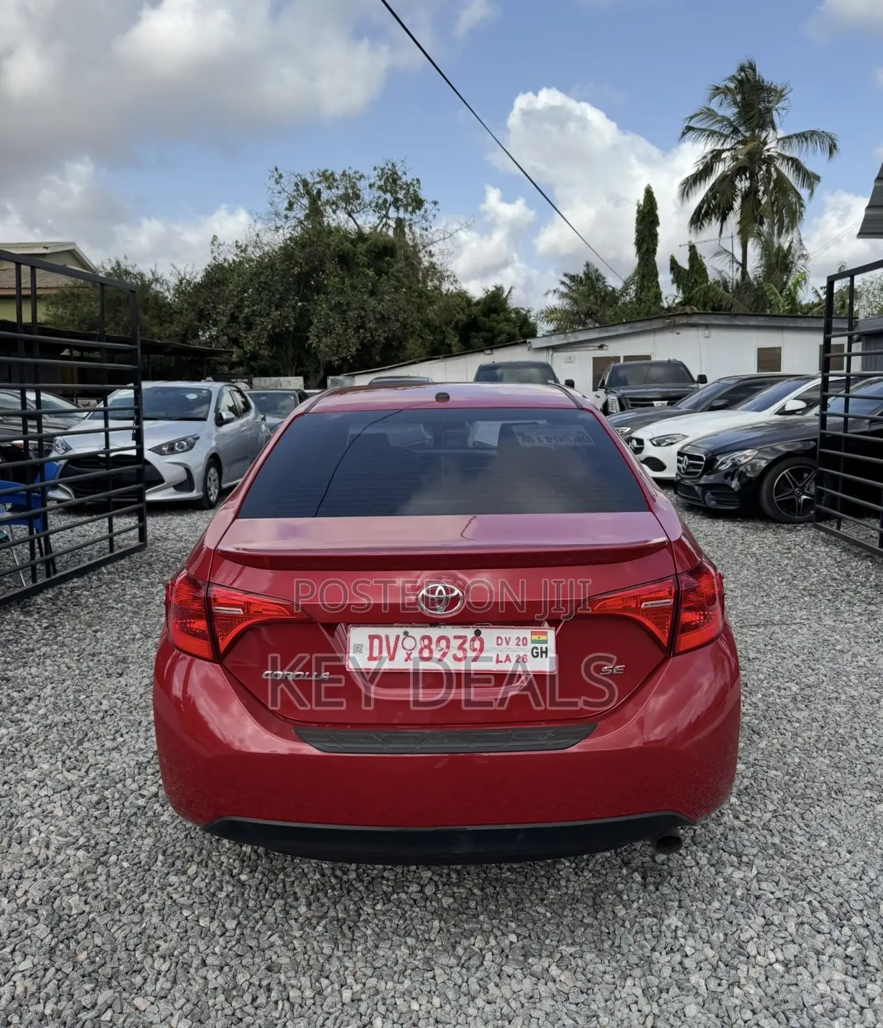 Toyota Corolla SE Special Edition 4dr Sedan (1.8L 4cyl CVT) 2017 Red