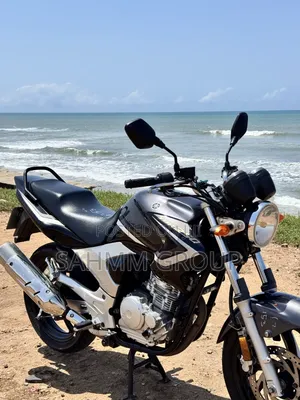 Yamaha 2011 Black