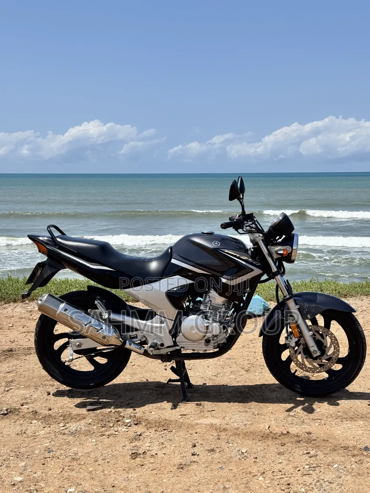 Yamaha 2011 Black