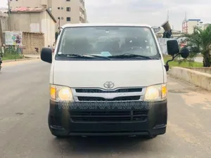 Toyota HiAce SV Premium 2013 White