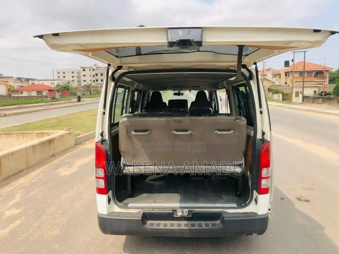 Toyota HiAce SV Premium 2013 White