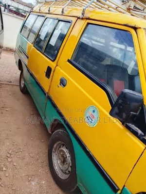 Hyundai H-100 2003 Yellow
