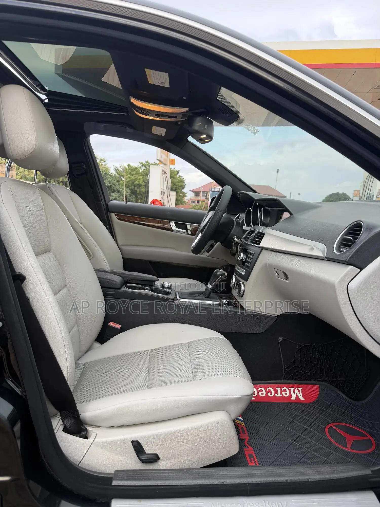 Mercedes-Benz C250 2013 Black