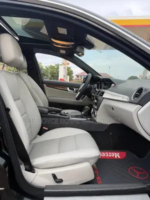 Mercedes-Benz C250 2013 Black