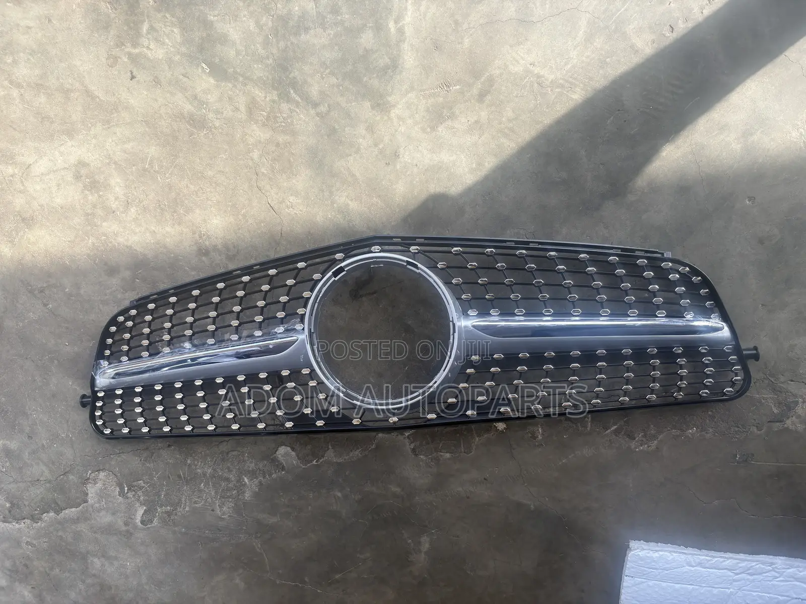 Mercedes Benz C250 W204 Bumper Grill Shell