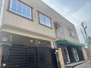 4bdrm Mansion in Lapaz for sale