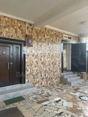 4bdrm Mansion in Lapaz for sale