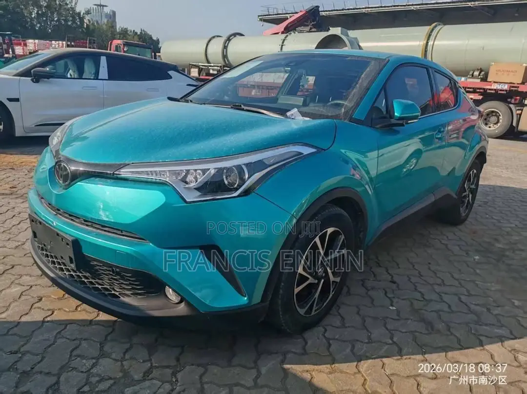 Toyota C-HR 2021 Green