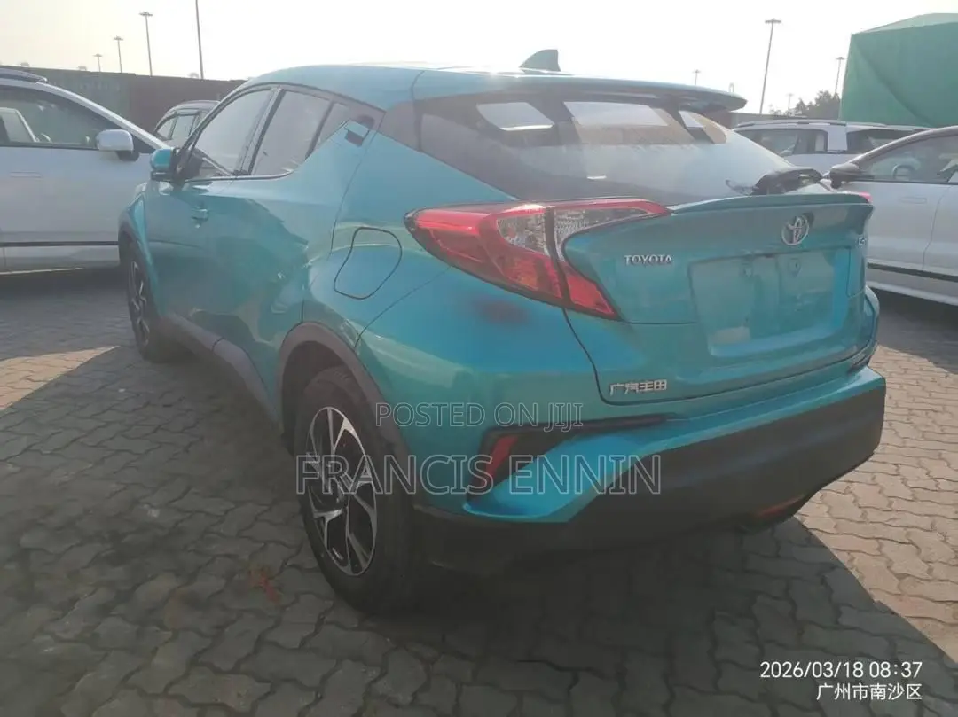 Toyota C-HR 2021 Green