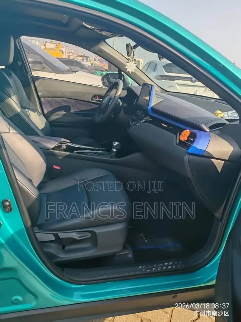 Toyota C-HR 2021 Green