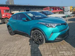 Toyota C-HR 2021 Green