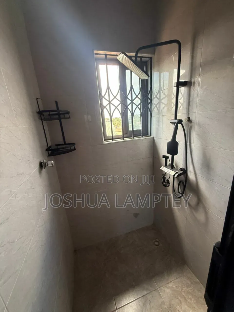 2bdrm Apartment in Ablekuma Curve, Fan Milk for rent