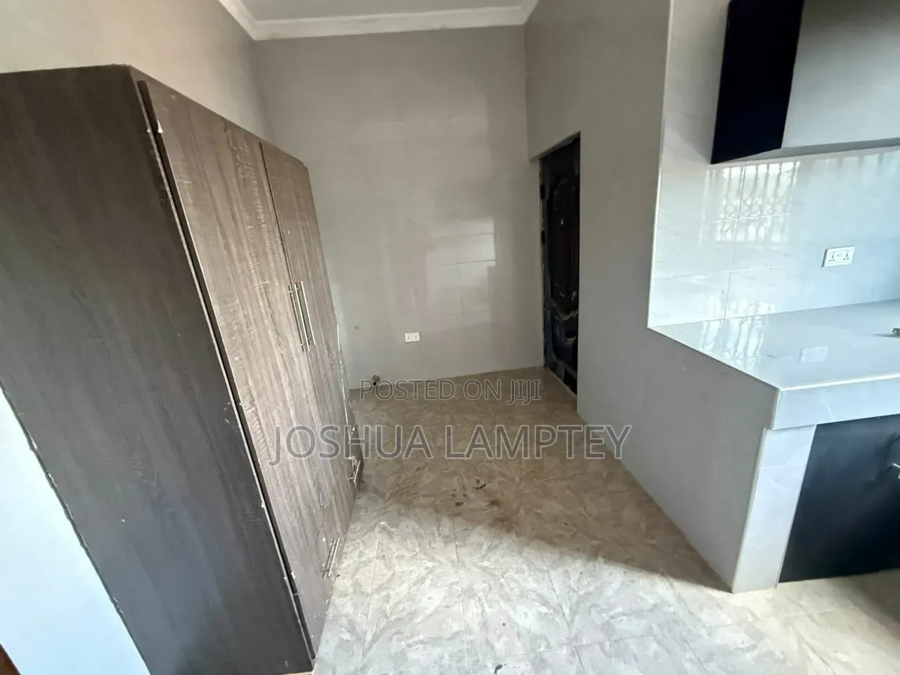 2bdrm Apartment in Ablekuma Curve, Fan Milk for rent