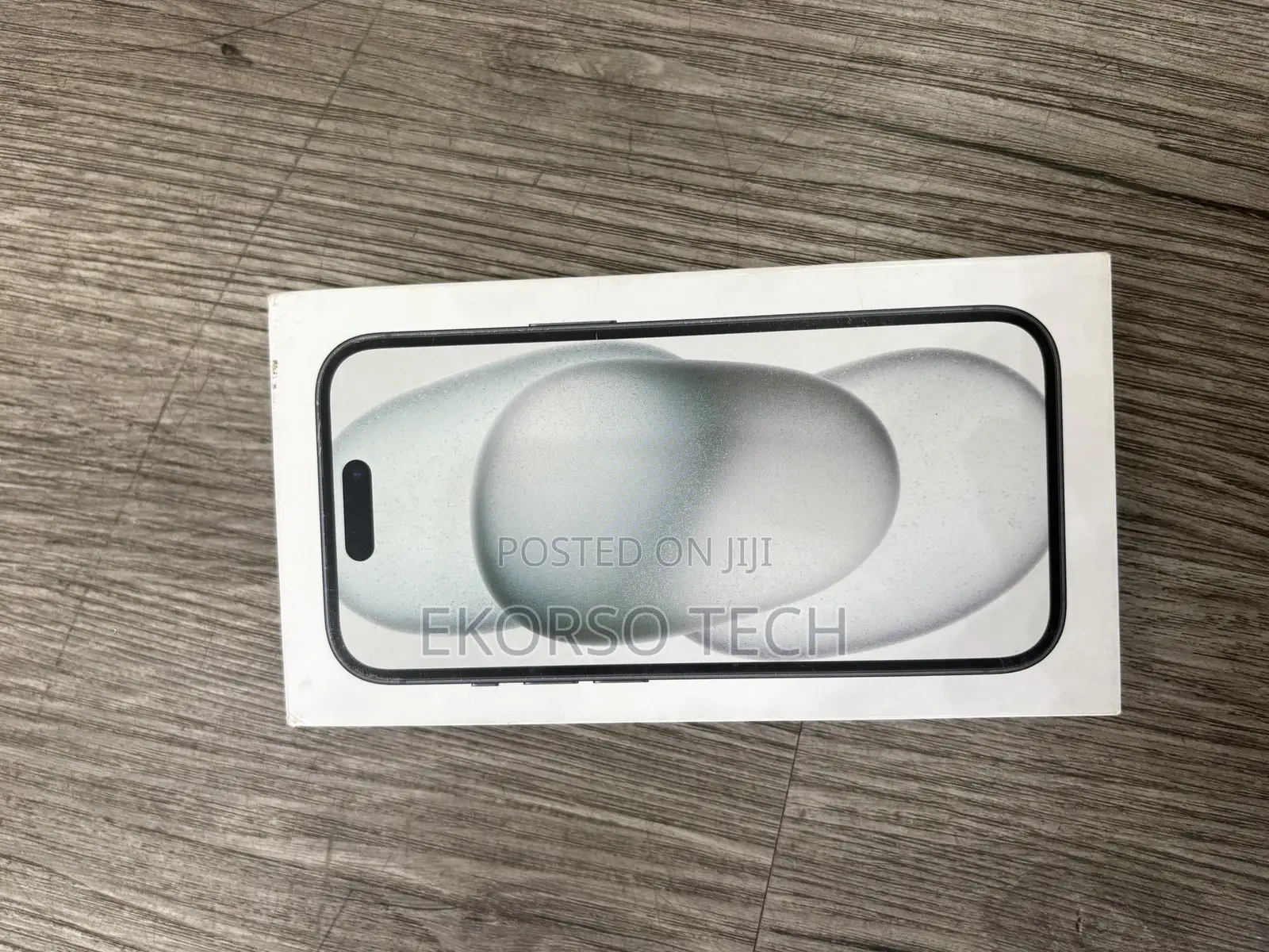 New Apple iPhone 15 128 GB Black
