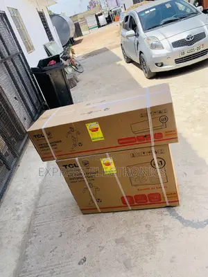 Ultra Modern Sleek TCL 2.5hp Split