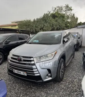 Toyota Highlander XLE 2019 Silver