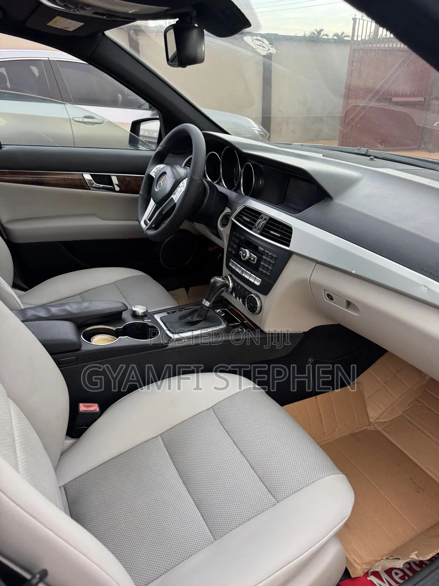 Mercedes-Benz C250 2014 Black