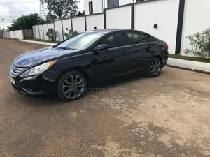 Hyundai Sonata SE Sedan FWD (2.4L 4cyl 6A) 2013 Black