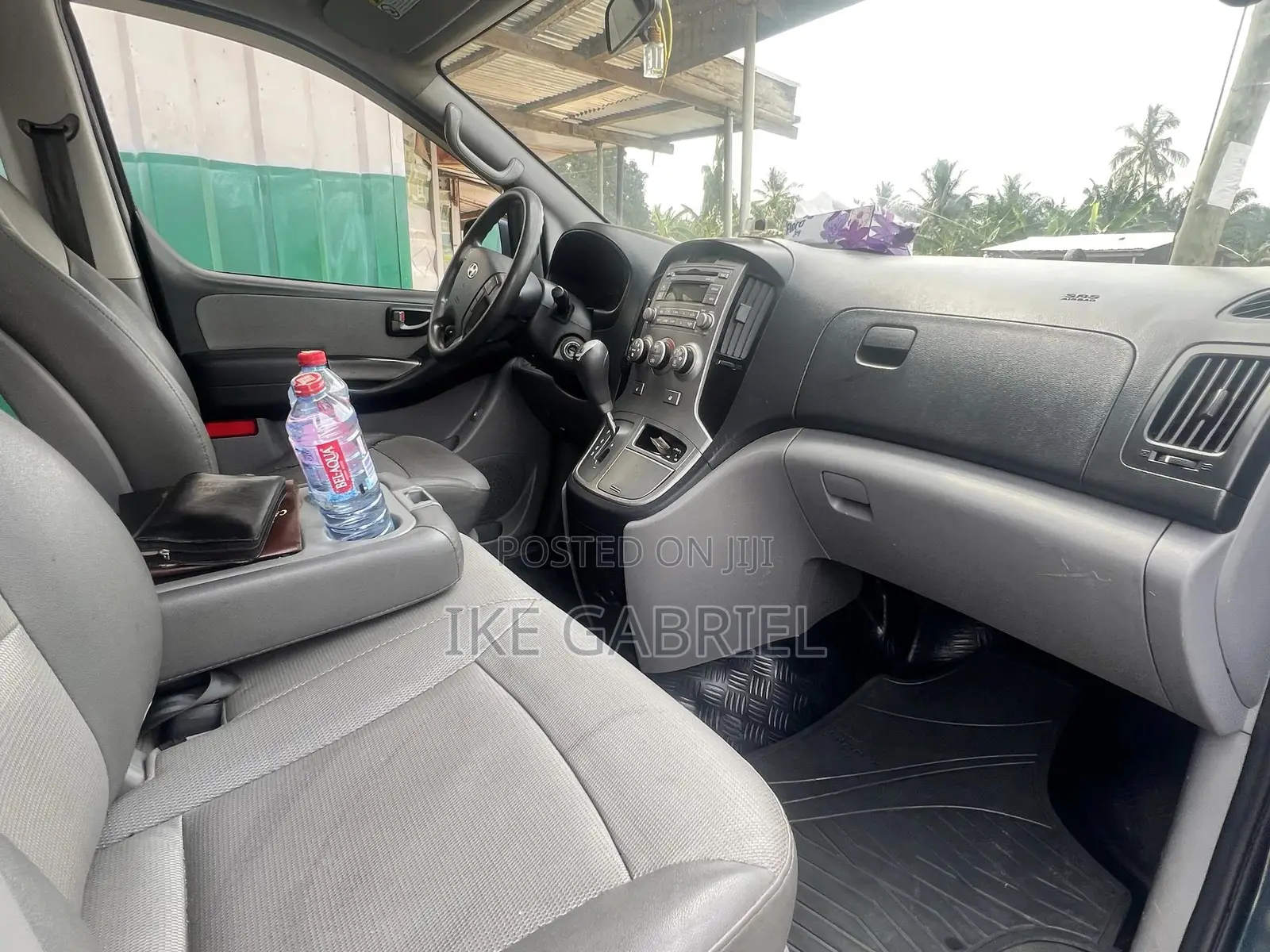 Hyundai Starex 2013 Orange