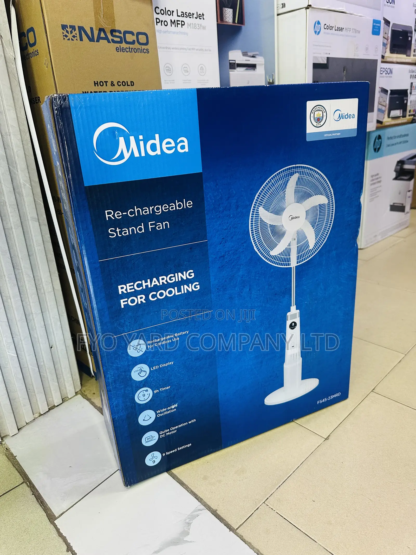 Midea Rechargeable Fan 18" -White