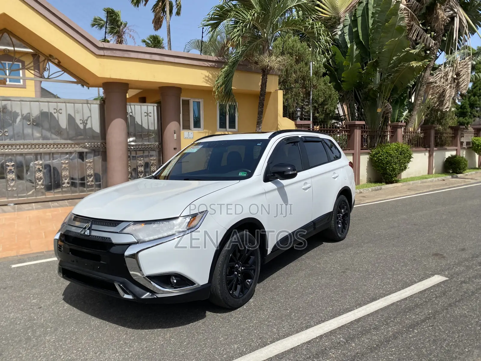 Mitsubishi Outlander SEL AWC 2019 White