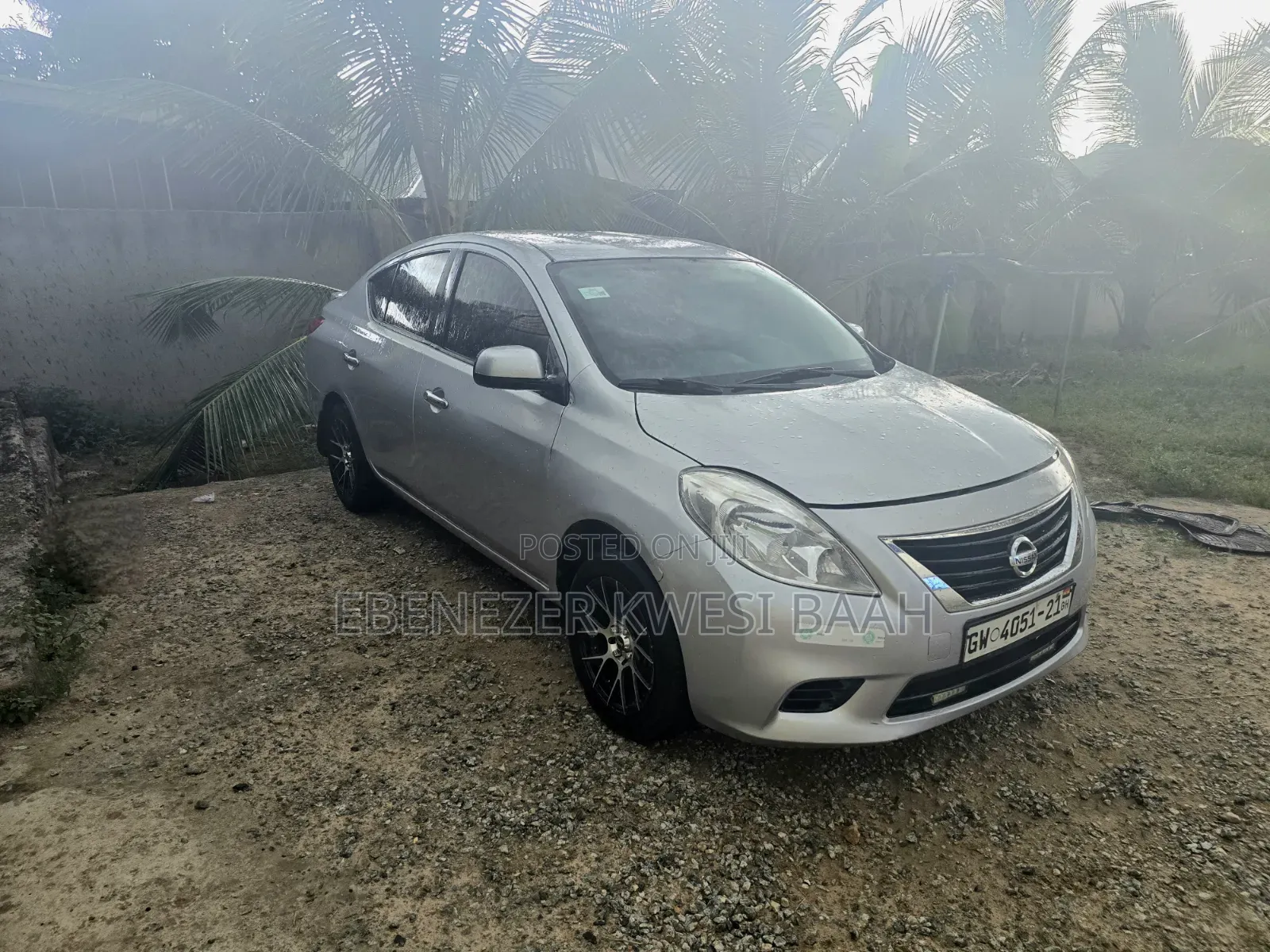 Nissan Versa 2013 Silver