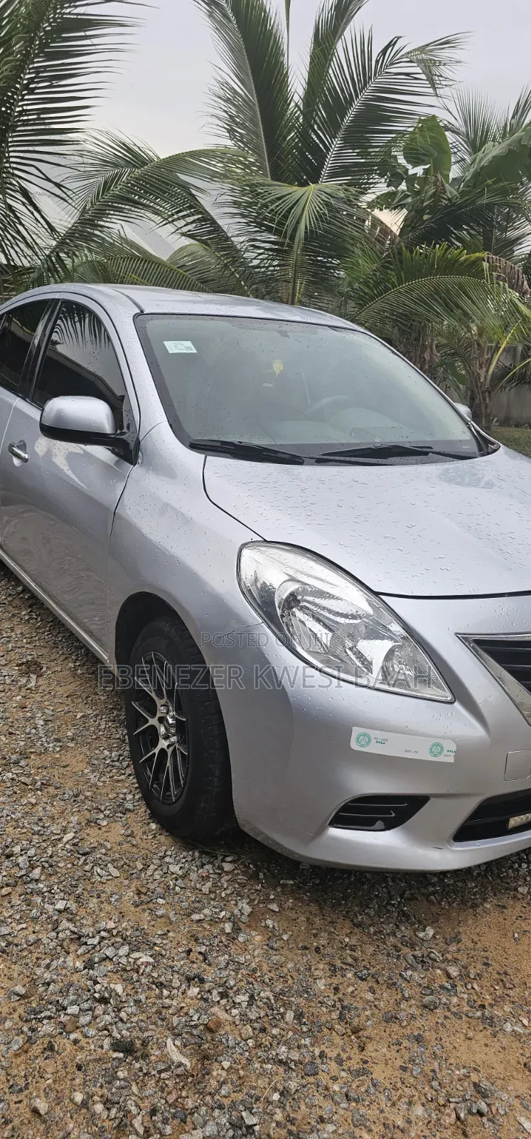 Nissan Versa 2013 Silver