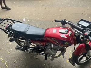 Royal RY125 2025 Red