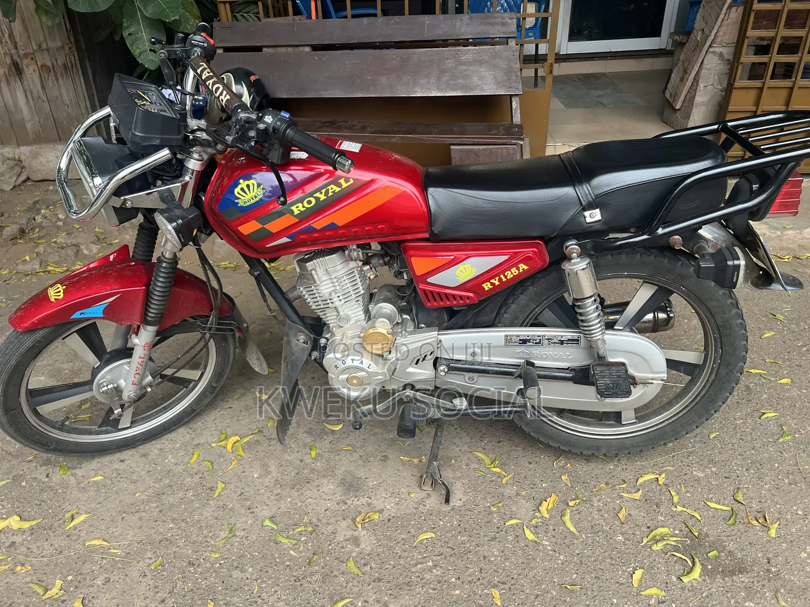 Royal RY125 2025 Red