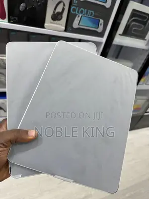 New Apple iPad Pro 13 (2025) 512 GB Silver